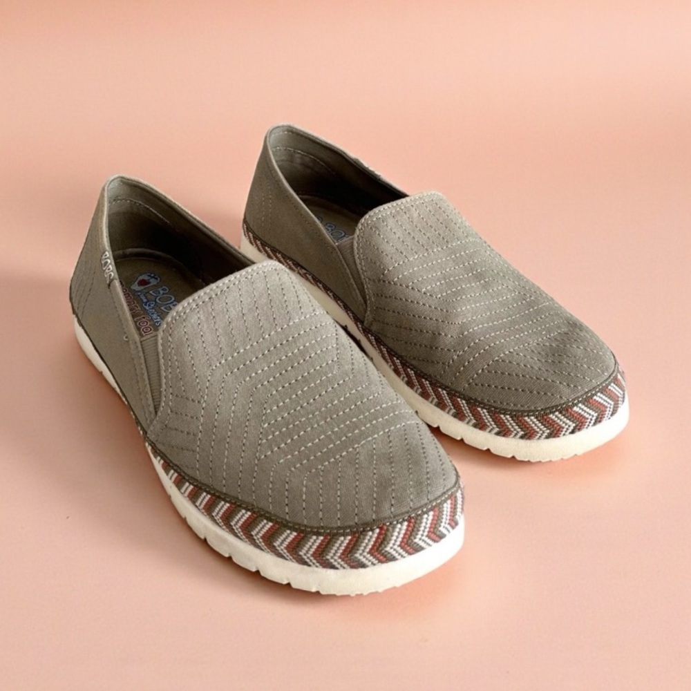 BOBS from Skechers Olive Green Loafers Sneakers Slip-on Sz. 7.5